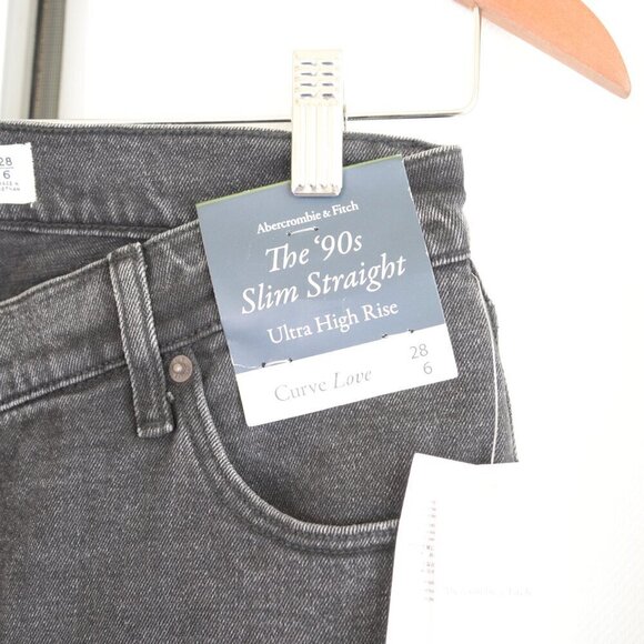 Abercrombie & Fitch Crossover Ultra High Rise 90s Straight Black Jean Sz 28/6 - Picture 5 of 6